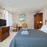 Doria * Dubrovnik